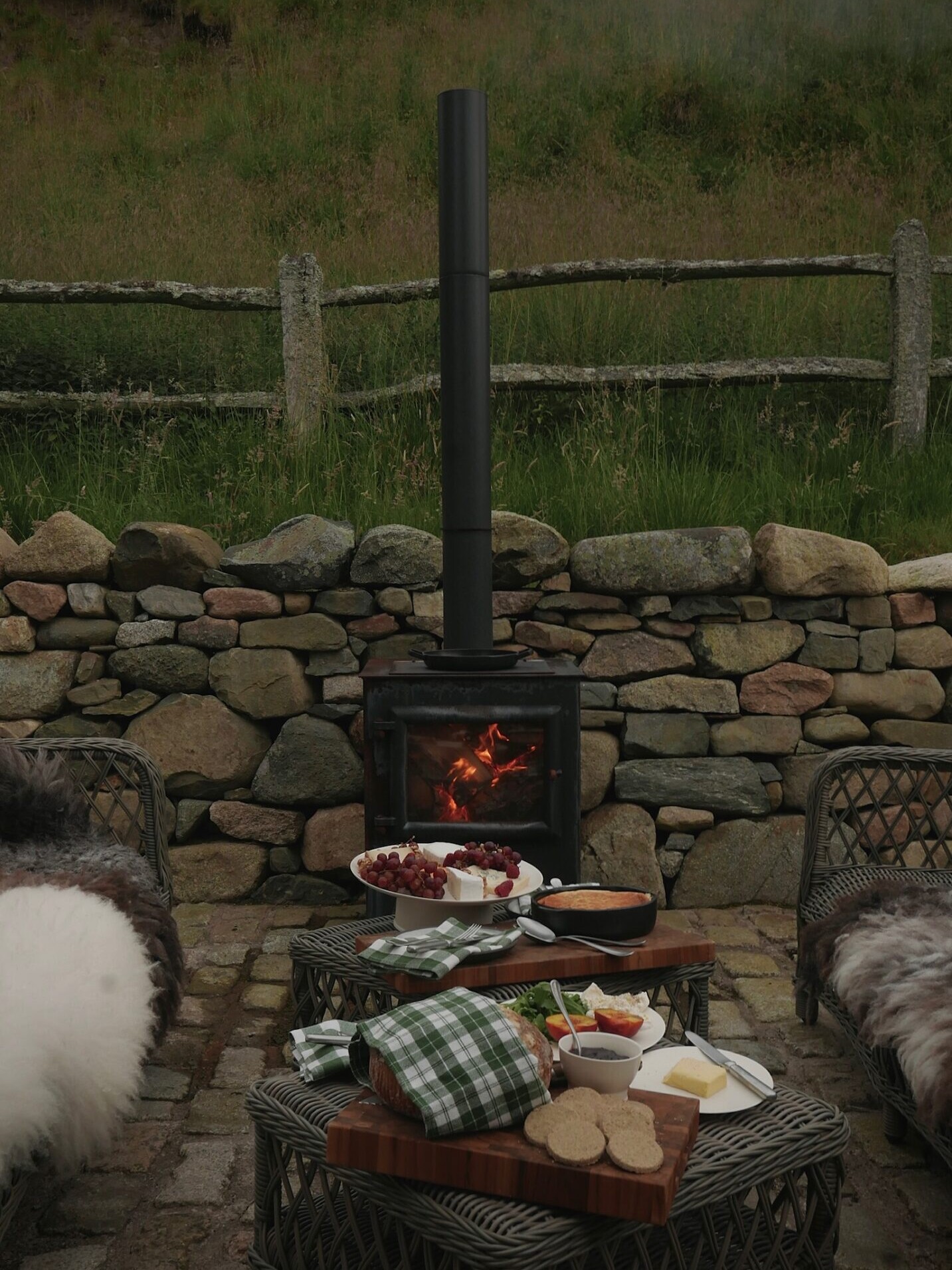 Gairnshiel, Laggan Cottage, Garden view, Luxury holiday retreat in the Highlands, Scotland